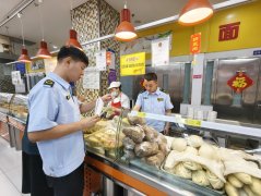 ”聯系卡上李所長電話